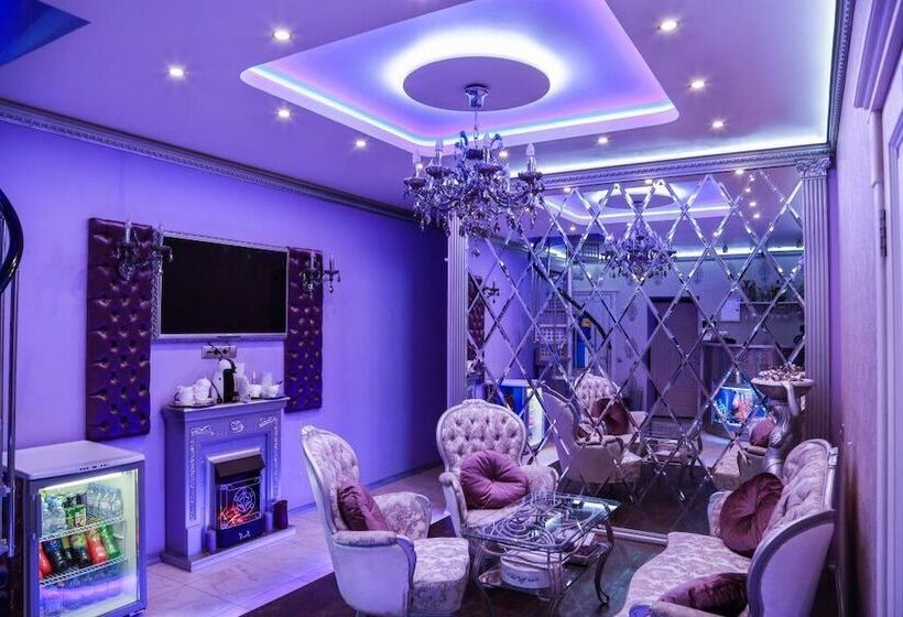 Vip Guest House Nevsky   Hostel