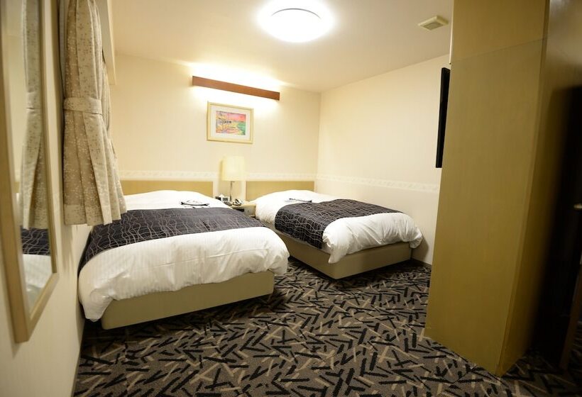 Apa Hotel Isehara Ekimae