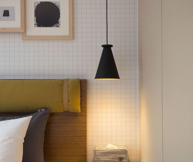 Brown Dot Hotel Choeup