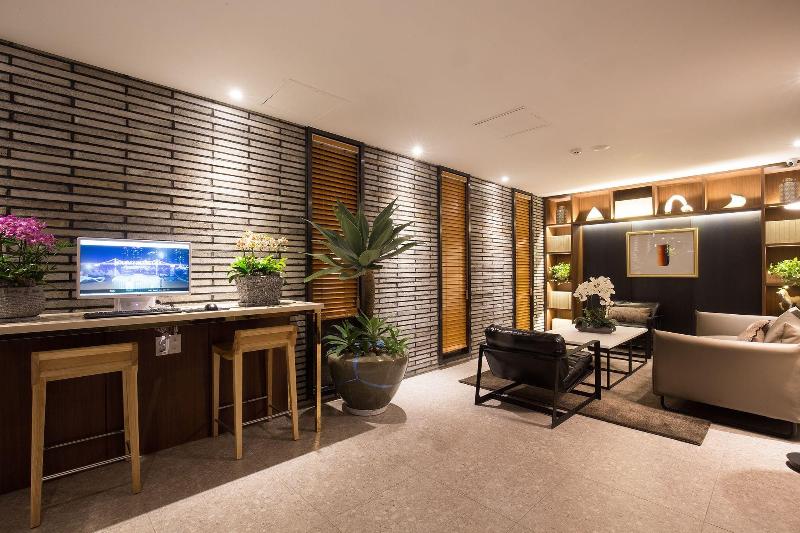 Brown Dot Hotel Choeup