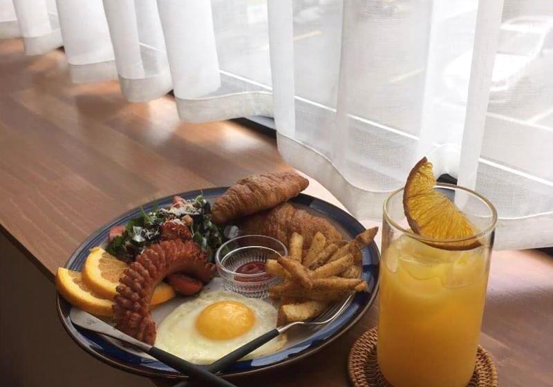 Brown Dot Hotel Choeup