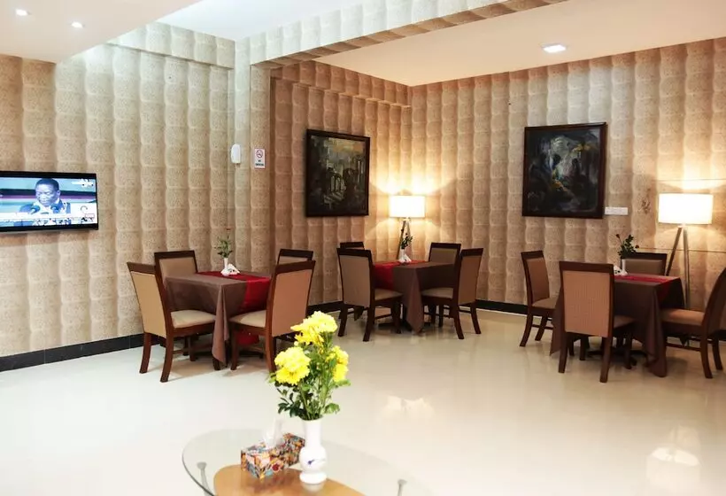 هتل Civic Inn