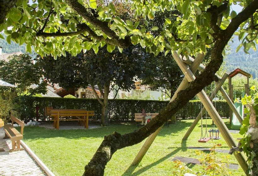 فندق Genzianella