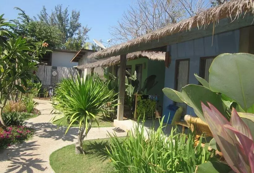 ペンション Mahaputri Bungalow