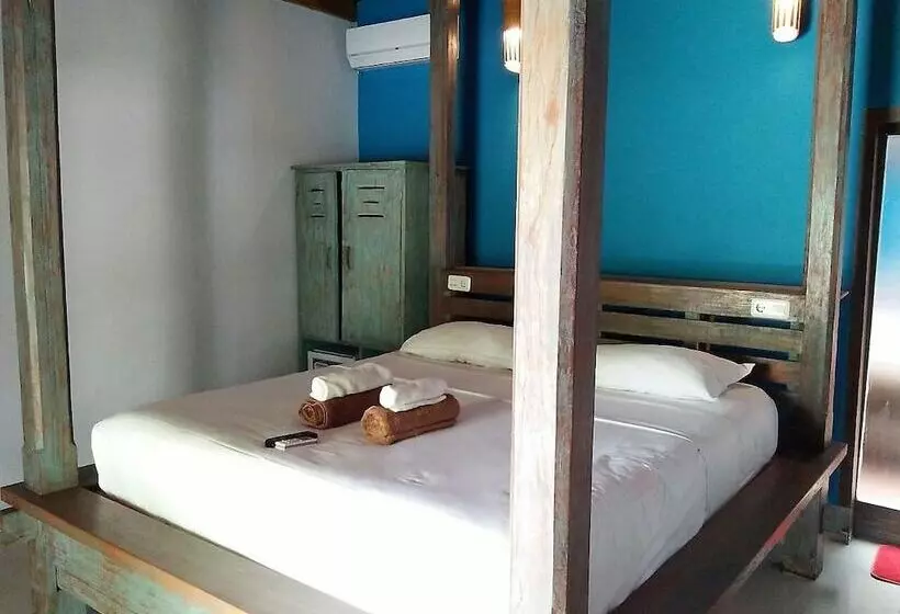 ペンション Mahaputri Bungalow