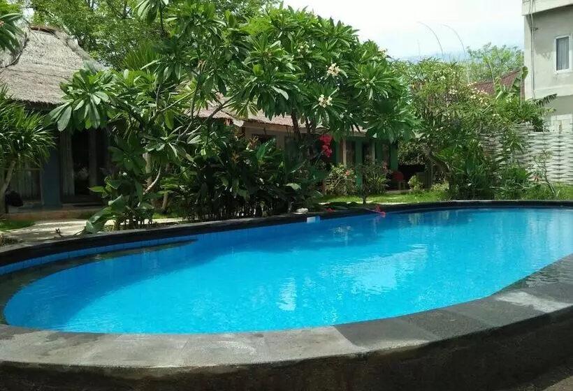 ペンション Mahaputri Bungalow