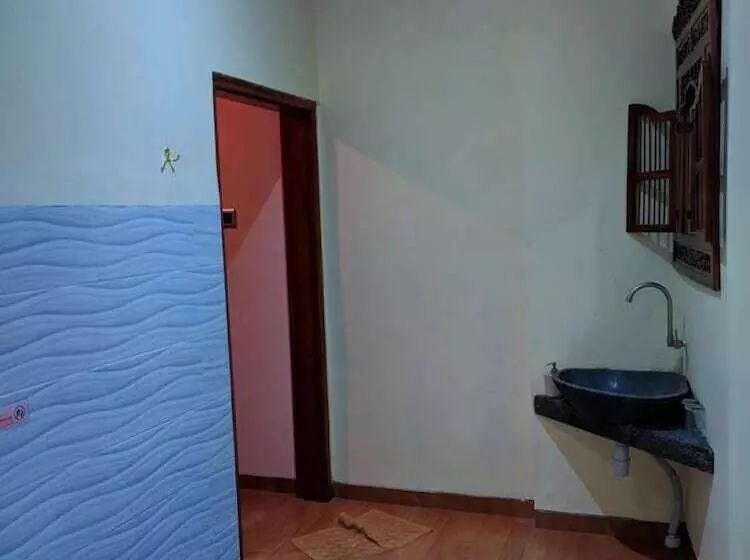 Bed and Breakfast Indah Nusantara