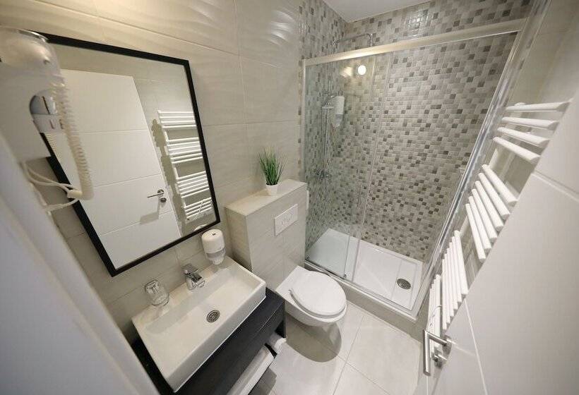 Downtown Boutique Hostel