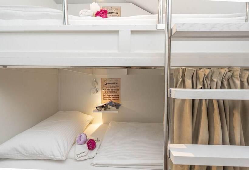 Downtown Boutique Hostel