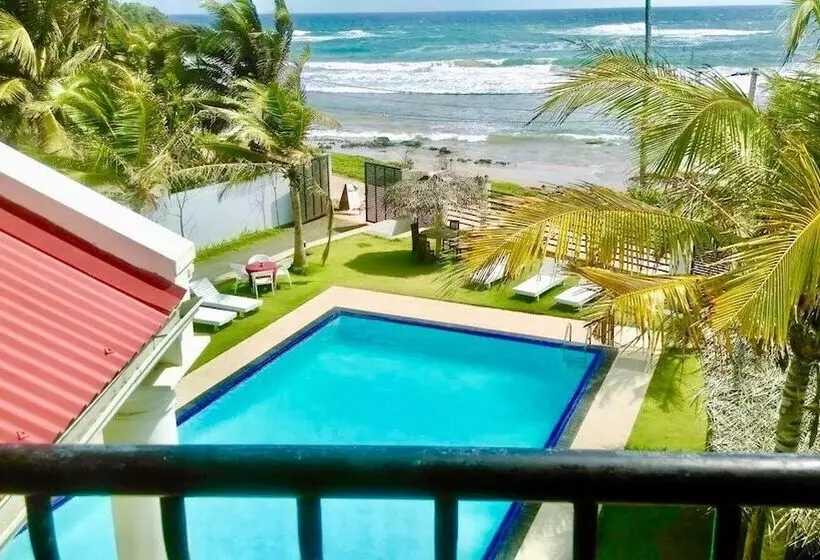 Hotelli Crystal Resort Dickwella
