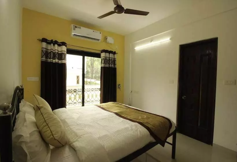 ホテル Oyo 11014 Home Goa Spacious 2bhk Nerul