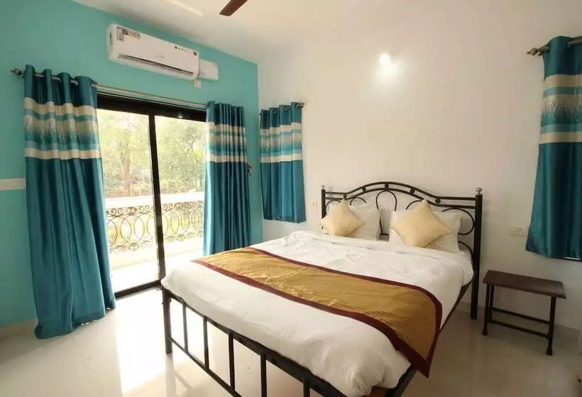 ホテル Oyo 11014 Home Goa Spacious 2bhk Nerul
