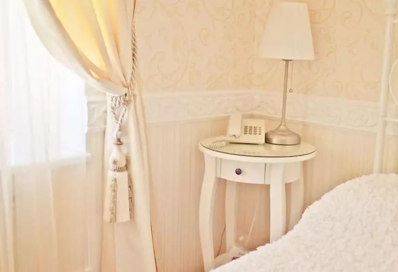 هتل Pushkinskaya10 Pension