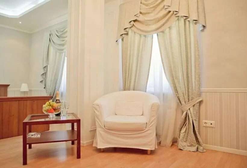 هتل Pushkinskaya10 Pension