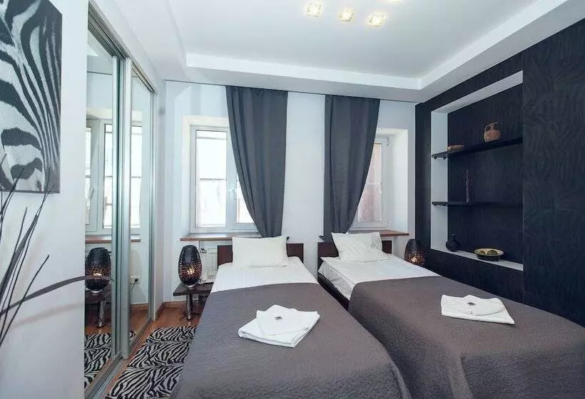 هتل Pushkinskaya10 Pension