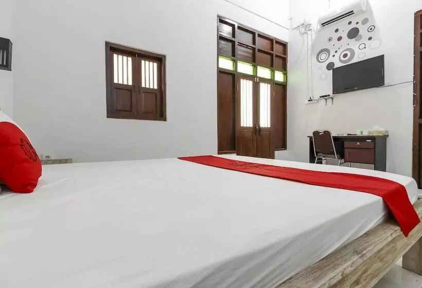 Hotelli Reddoorz Near Anggajaya Condongcatur