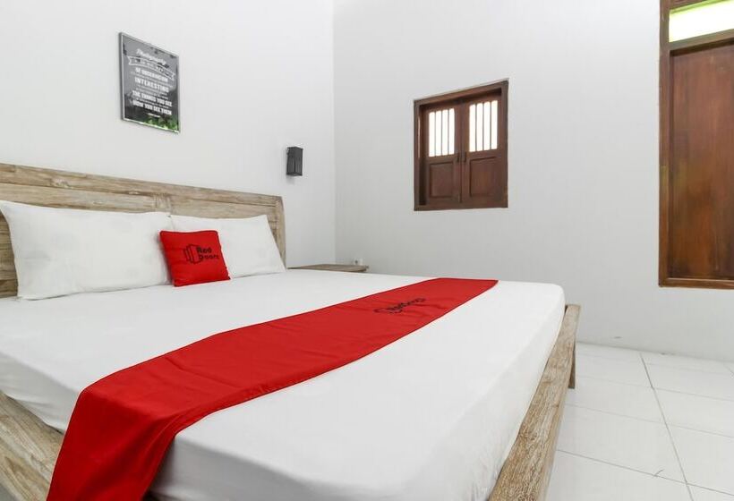 Hotel Reddoorz Near Anggajaya Condongcatur