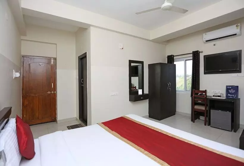 ホテル O The Royal Nest Near Shilparamam