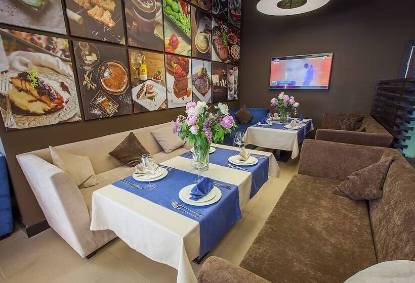 فندق Veshki Park