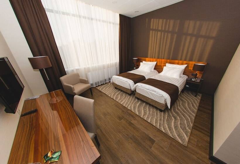 فندق Veshki Park