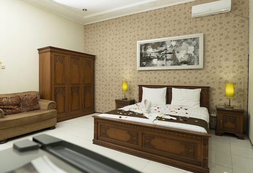 Aleyra Hotel And Villa S Garut