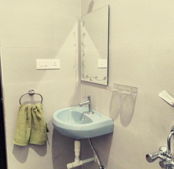 Herberg Shawn S Morjim Enclave