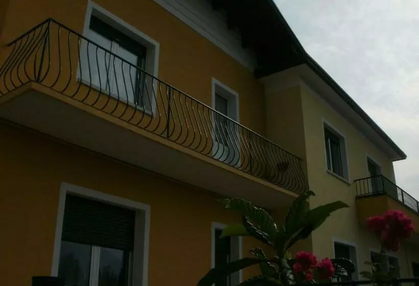 Aamiaismajoitus (B&B) Villa Norma