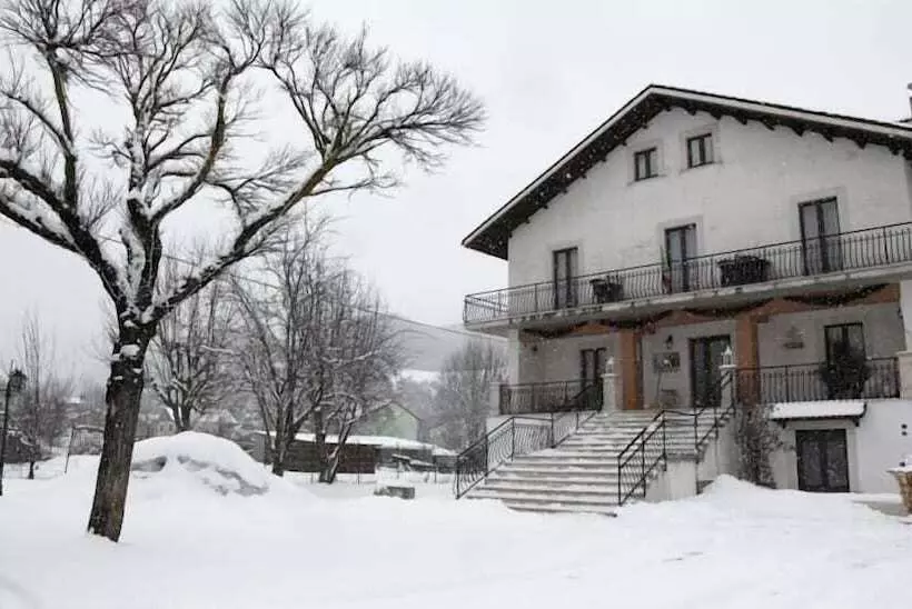 ホテル Albergo Della Corte