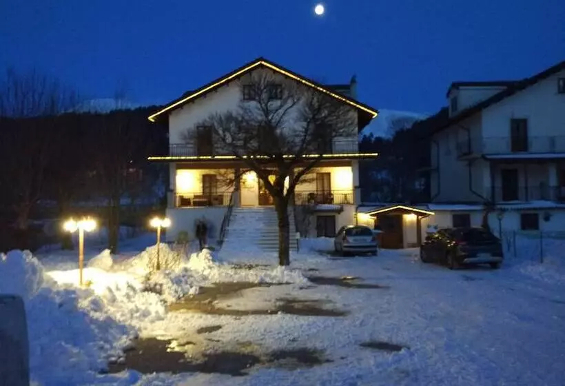 ホテル Albergo Della Corte