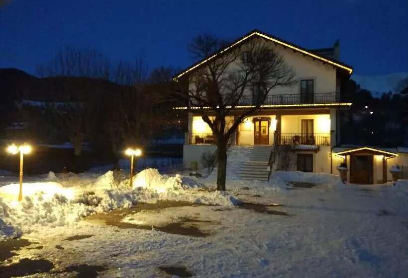 ホテル Albergo Della Corte