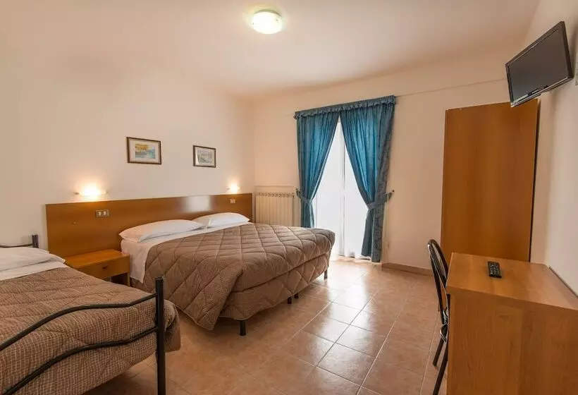 ホテル Albergo Della Corte