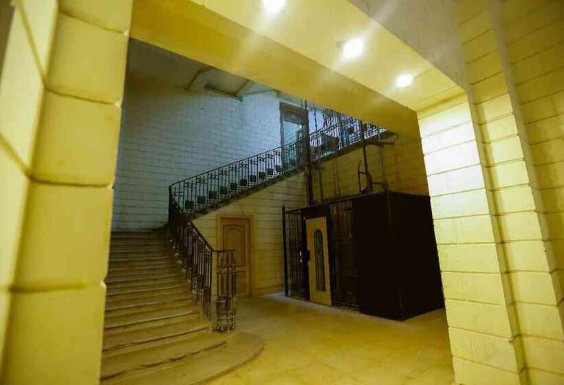 هتل Azar Boutique