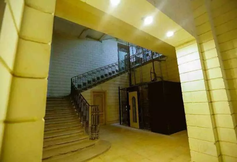 هتل Azar Boutique