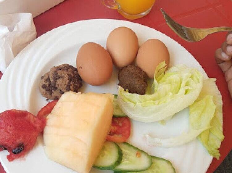 هتل Azar Boutique