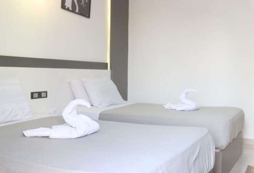 هتل Azar Boutique