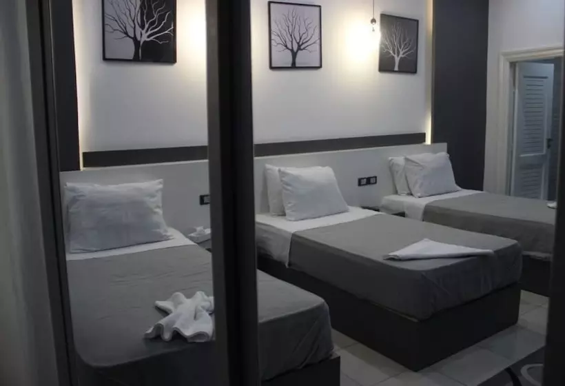 هتل Azar Boutique