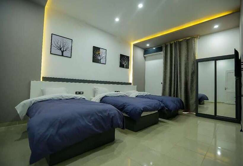 هتل Azar Boutique