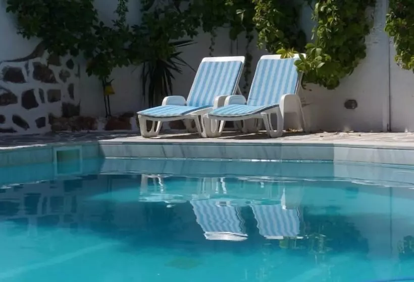 Hotelli Captain S House