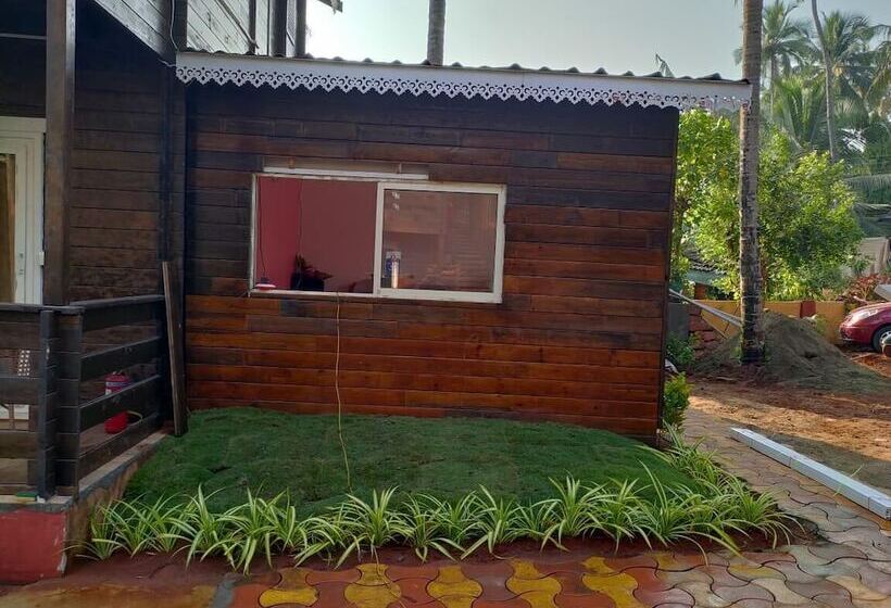 هتل Casa Obrigado Beach Cottages Goa