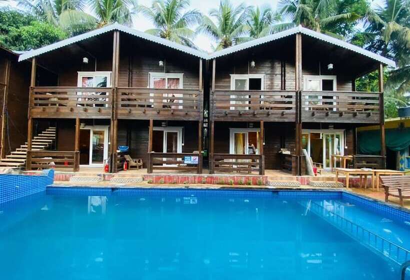هتل Casa Obrigado Beach Cottages Goa