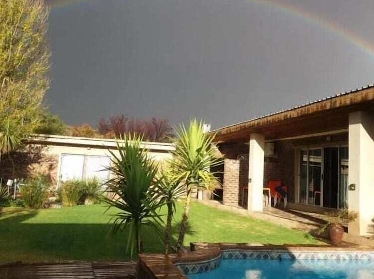 Пансион Skietberg Lodge