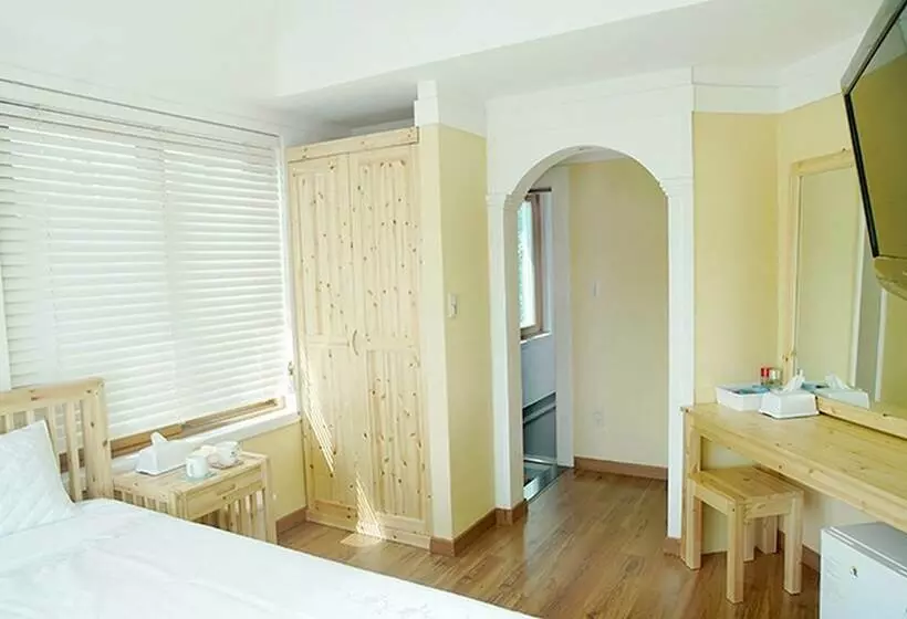 Sea Side Pension
