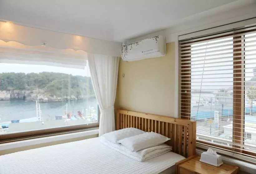 Sea Side Pension