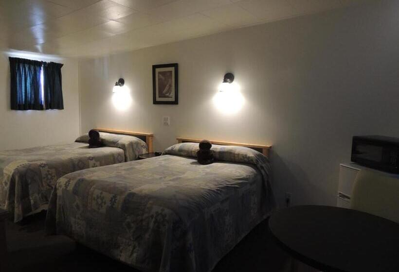 100 Mile Motel & Rv Park