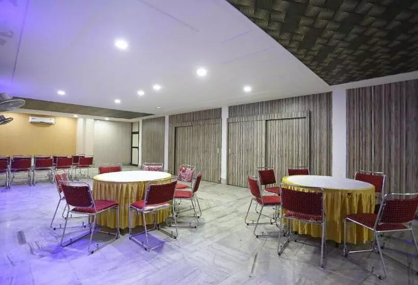 ホテル O Kanha Continental