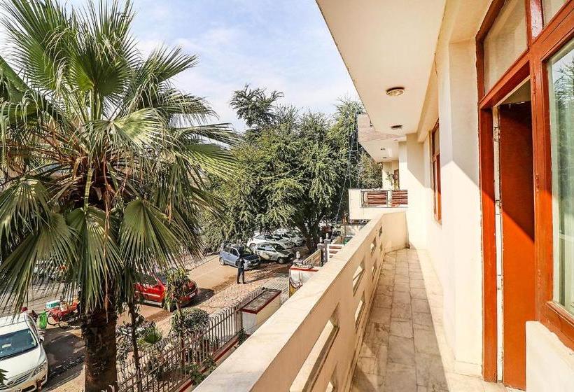 هتل Mascot Residency By Oyo Rooms