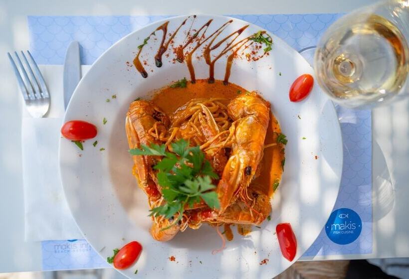 ペンション Makis Inn Resort