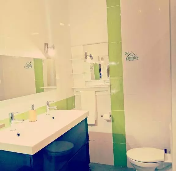 Majatalo Residencia Praia Norte  Al