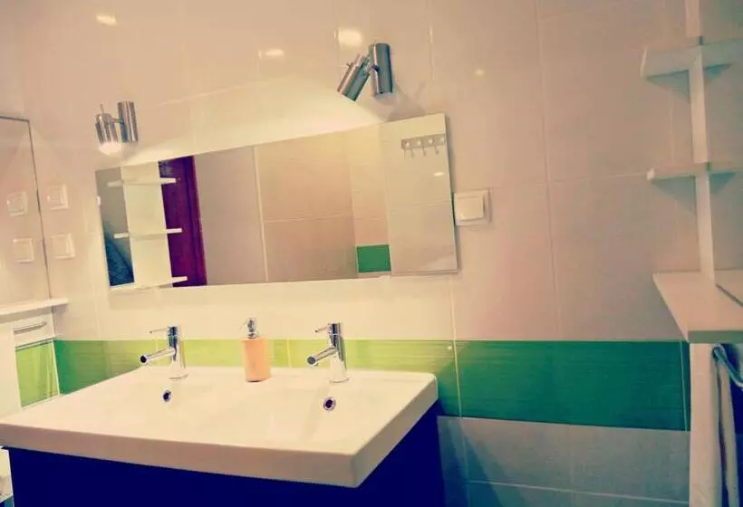 Majatalo Residencia Praia Norte  Al