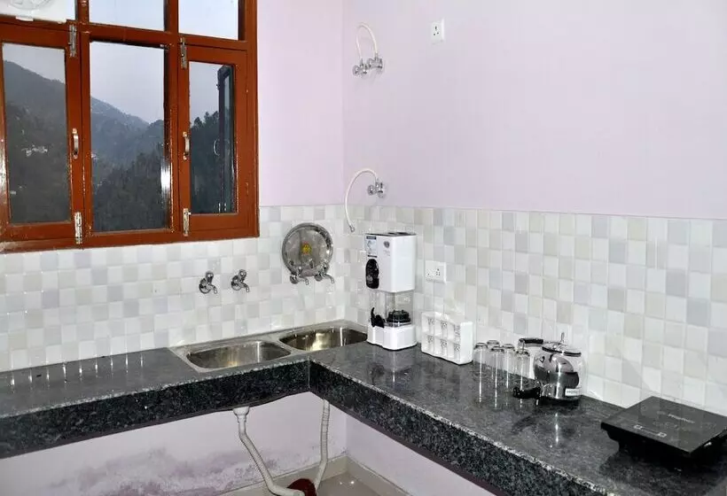 Oyo 13319 Home Valley View Dharampur